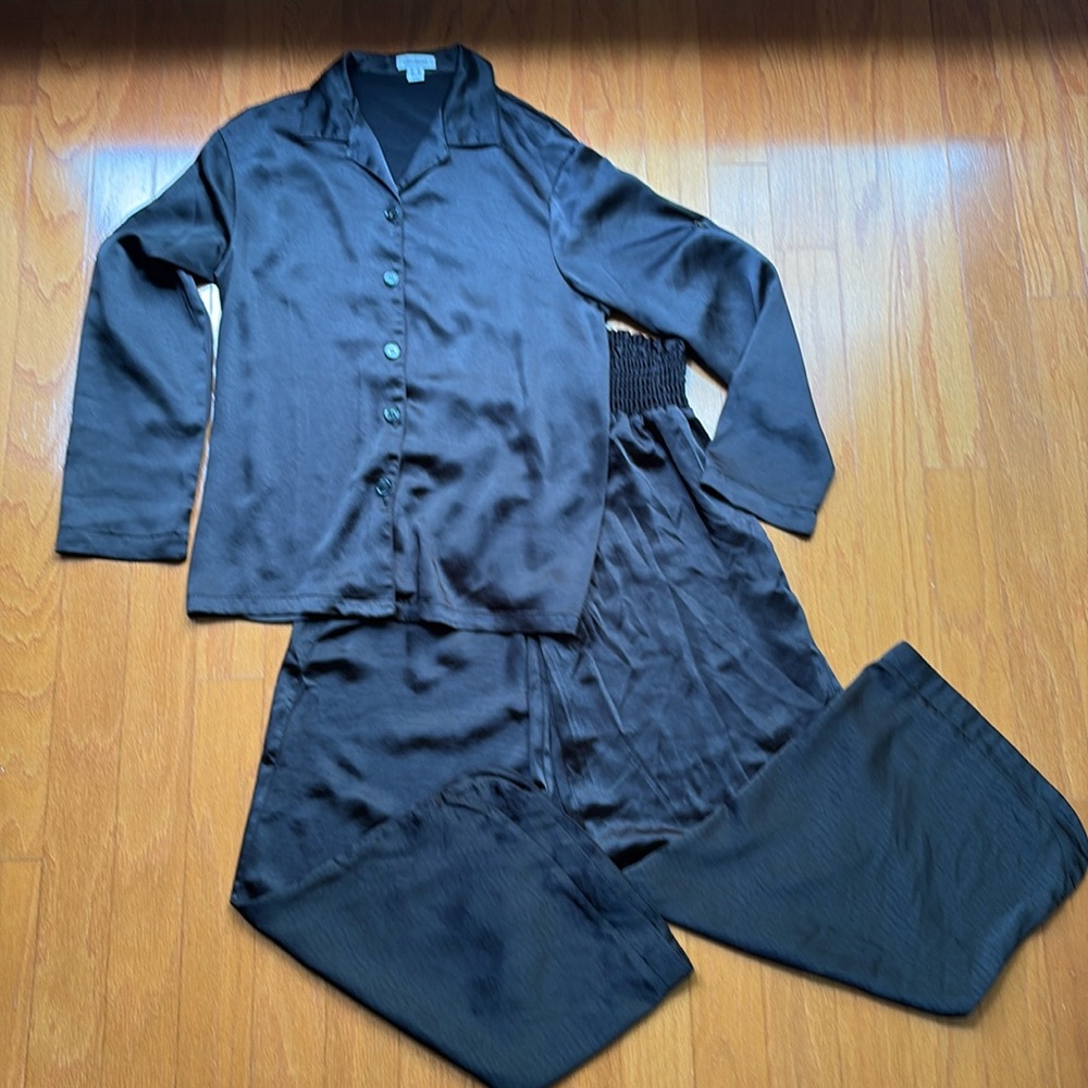 Extro&vert palazzo pants and top